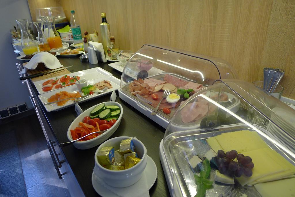Hotel Mercedes City บอนน์ ภายนอก รูปภาพ