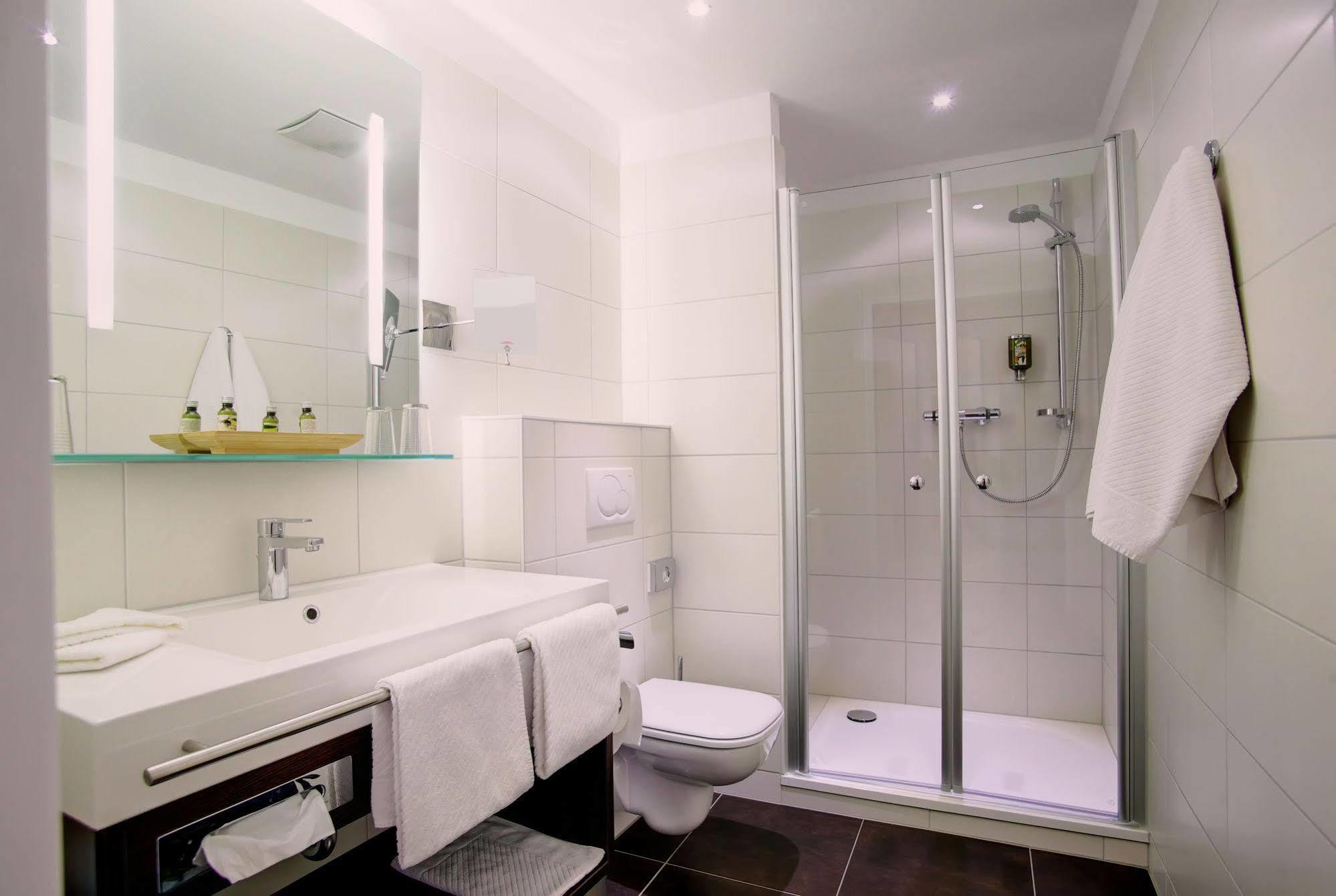 Hotel Mercedes City บอนน์ ภายนอก รูปภาพ